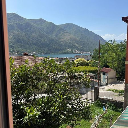 Themis Apart Hotel Kotor Exterior foto