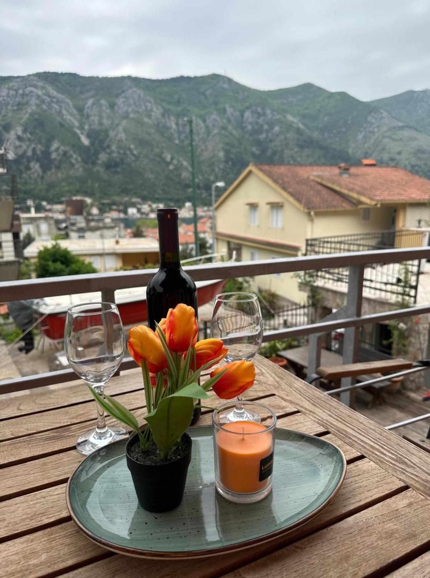 Themis Apart Hotel Kotor Exterior foto